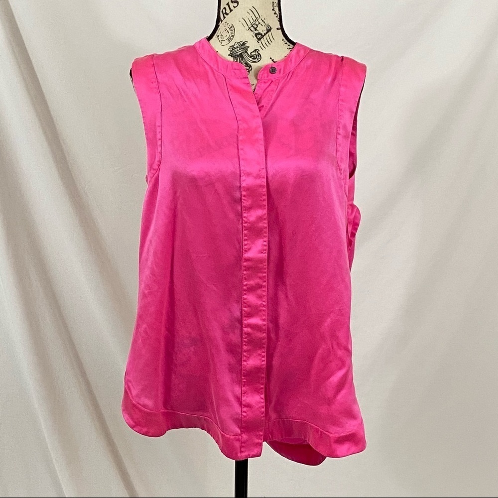 Banana Republic Silk Button Down Sleeveless Blouse